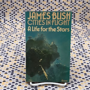 Cities In Flight - James Blish - Vintage Paperback Book - Arrow UK Edition