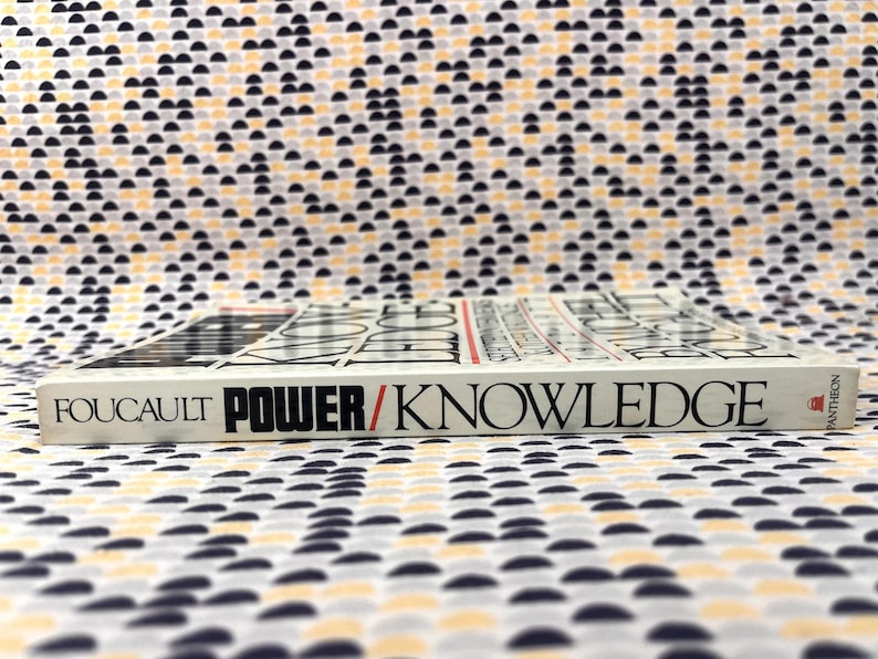 Power/Knowledge: Selected Interviews & Other Writings 1972-1977 - Michael Foucault - Pantheon Books- Paperback image 3