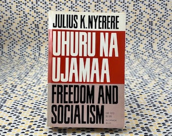 Freedom and Socialism - Julius K. Nyerere - Oxford University Press - Paperback