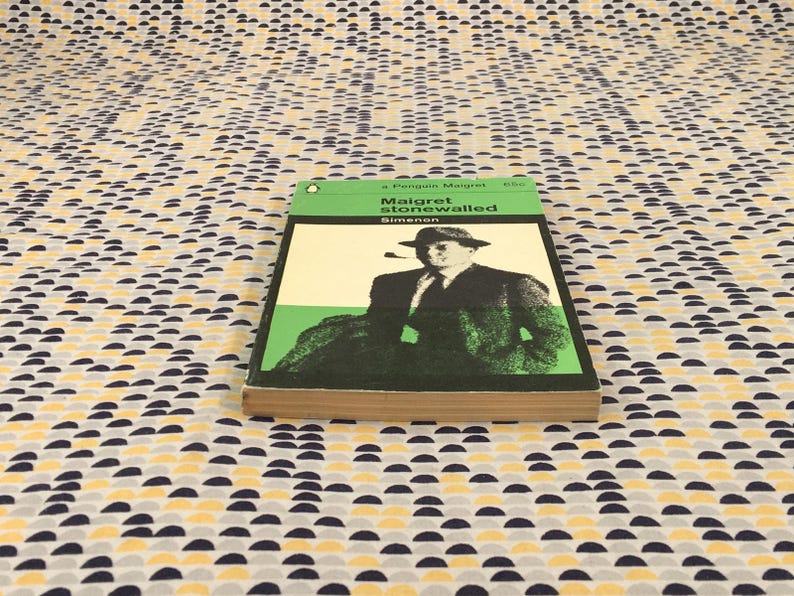 Maigret Stonewalled - Simenon - Penguin Maigret - Paperback image 4