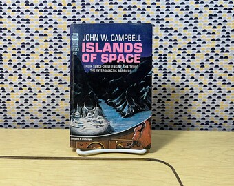 Wyspy Kosmosu - John W. Campbell - Ace Books Seria M - Miękka oprawa