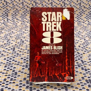 Star Trek 8 - Television series novelization James Blish - Vintage Paperback Book - Bantam Edition
