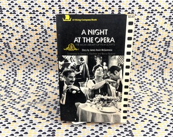 A Night at the Opera - James Kevin McGuinness - Viking Compass Books - Paperback