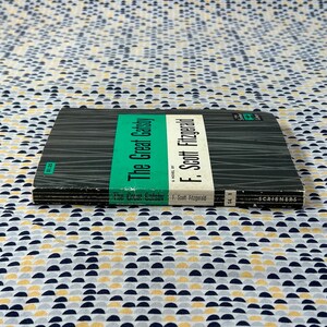 The Great Gatsby - F. Scott Fitzgerald - Vintage Paperback Book - Scribners Ed image 3
