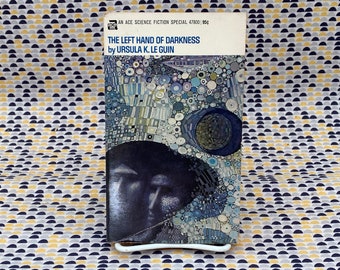 The Left Hand of Darkness - Ursula K. LeGuin - livre de poche vintage - Ace Science Fiction - True First Edition - Dillon Cover Art