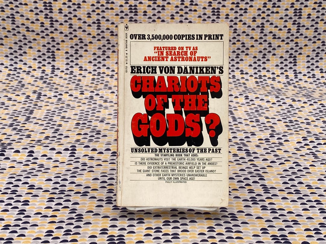 Chariots of the Gods Erich Von Daniken Vintage Paperback Book Bantam