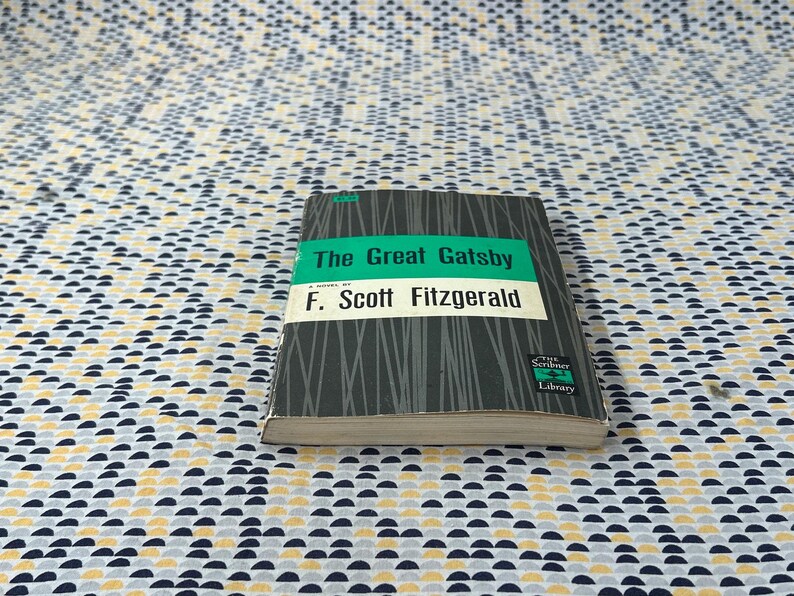 The Great Gatsby - F. Scott Fitzgerald - Vintage Paperback Book - Scribners Ed image 4