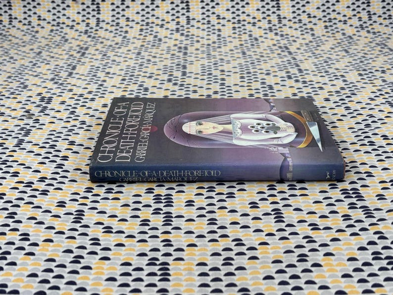 Chronicle of a Death Foretold - Gabriel García Márquez - Knopf - Hardcover - 1st American Edition image 3