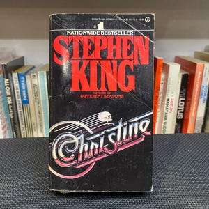 Christine - Stephen King - Vintage Paperback Book - Signet Books