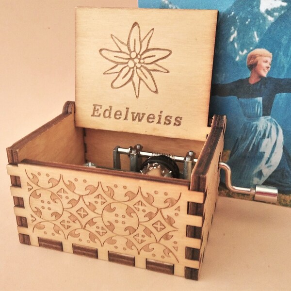 Het geluid van muziek Muziekdoos EDELWEISS Thema Muziekkist Houten gegraveerd handgemaakt vintage cadeau