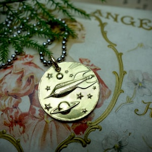 Gold Pendant ‚DREAM BIG‘, 750 Yellow Gold, Spaceship, Stars