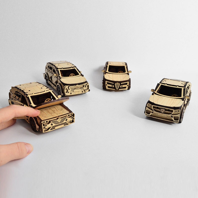 Ensemble de voitures en bois 4 en 1, 3DBRT Constructor Puzzle 3D Puzzle kit de montage de voitures en bois à collectionner, maquette de voiture en bois image 7