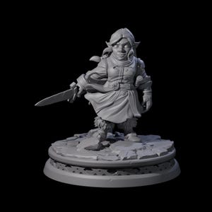 Confident Halfling Fighter Miniature for D&D, Dungeons and Dragons, Pathfinder and many other tabletop games