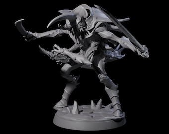 Elite Thri-kreen Warrior Miniature for D&D, Dungeons and Dragons, Pathfinder and many other tabletop games