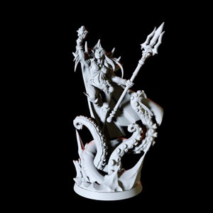Queen Sea Elf Miniature for D&D, Dungeons and Dragons, Pathfinder and many other tabletop games