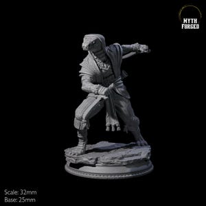 Hissing Cultist C Miniature for D&D, Dungeons and Dragons, Pathfinder and many other tabletop games