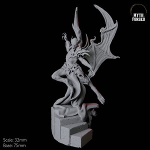 Eldar Vampire Miniature A for D&D, Dungeons and Dragons, Pathfinder, Call of Cthulhu and many other tabletop games and RPGs
