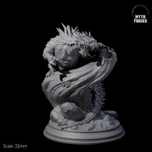 Creeping Basilisk Miniature for D&D, Dungeons and Dragons, Pathfinder and many other tabletop games