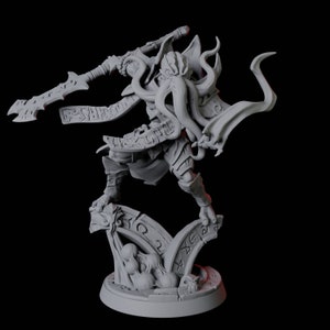 Mind Flayer Warrior Miniature for D&D, Dungeons and Dragons, Pathfinder and many other tabletop games