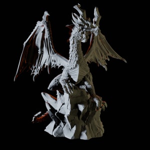 Green Dragon Miniature for D&D, Dungeons and Dragons, Pathfinder and many other tabletop games