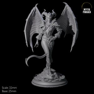 Striking Succubus Miniature for D&D, Dungeons and Dragons, Pathfinder and many other tabletop games