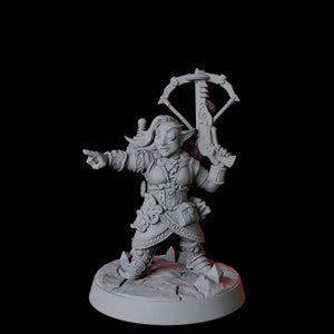 Gnome Artificer E Miniature for D&D, Dungeons and Dragons, Pathfinder and many other tabletop games