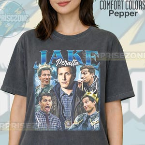 Puede incluir: Un letrero de madera rústica con el texto "Welcome to our home" en letras blancas. El letrero presenta un acabado envejecido y un diseño simple y acogedor, perfecto para la decoración de la entrada.