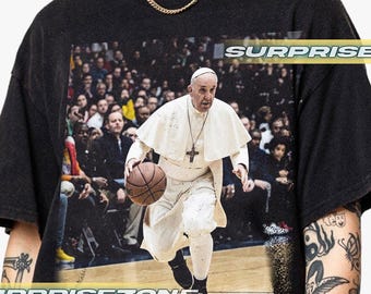 Pope Franziskus spielen Basketball Der papst Basketball Lustiges Meme T-Shirt Unisex Softstyle Vintage Shirt, Geschenk für Frau und Mann Unisex T-Shirt LD