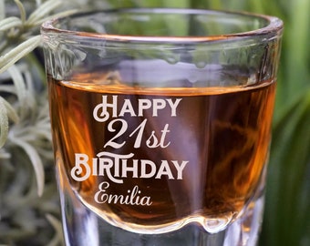 Verre à shot personnalisé pour 21e anniversaire – Verre à shot personnalisé pour cadeaux de 21e anniversaire, cadeaux d'anniversaire, décorations d'anniversaire – (Emilia)