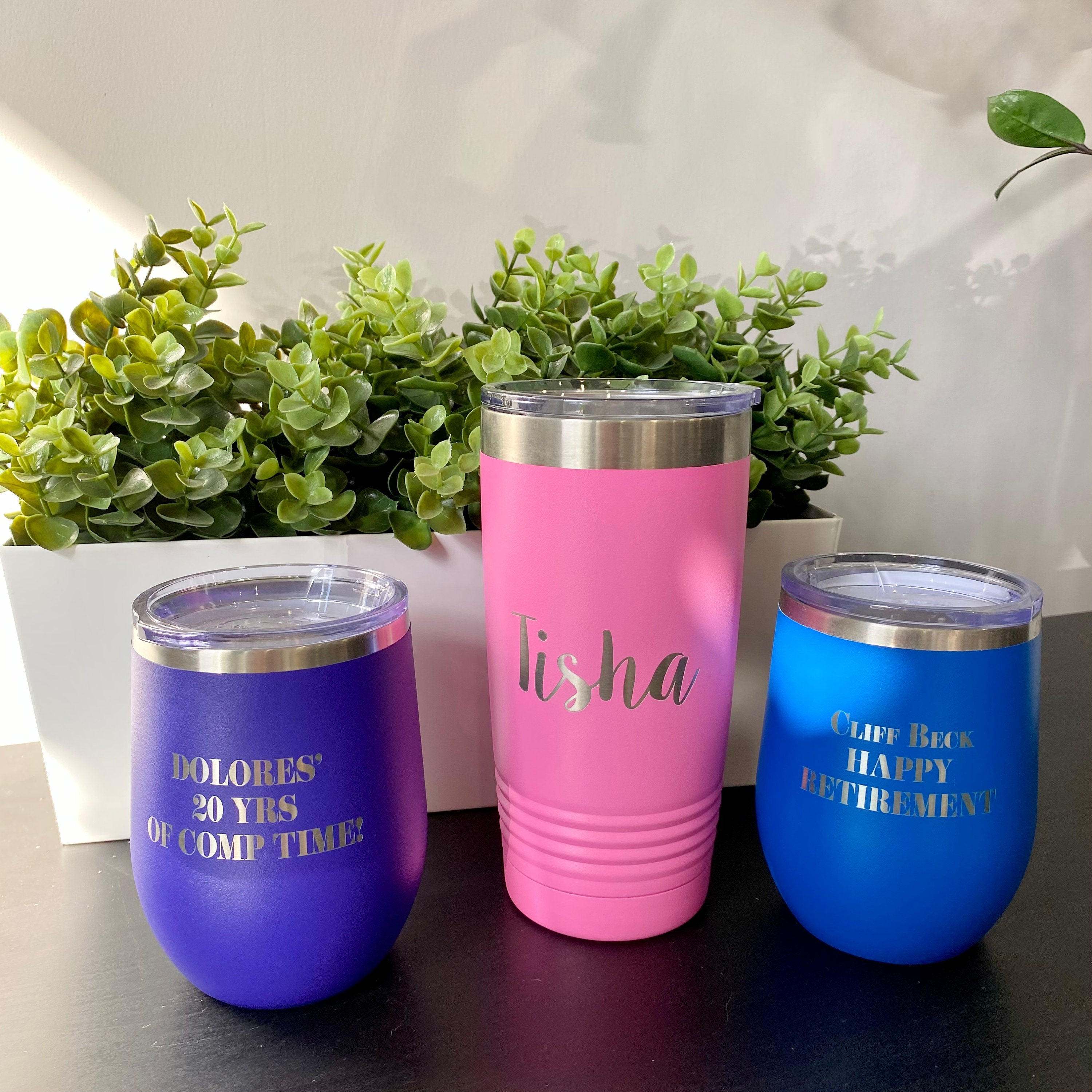 Vasos personalizados con tapa de nombre y pajita, vaso de café aislado  personalizado, regalo de Navi…Ver más Vasos personalizados con tapa de  nombre y