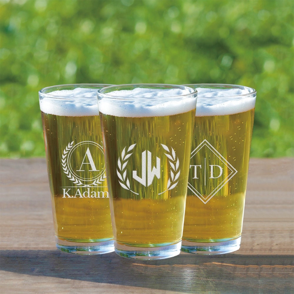 Monogram Chic Beer Can Glasses - Set of 4 – Classic Prep Monograms