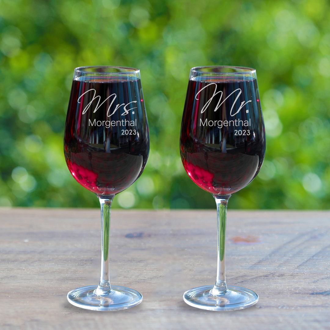 Bride and Groom Wine Glasses Set of 2 Stemmed Personalized Mr and Mrs