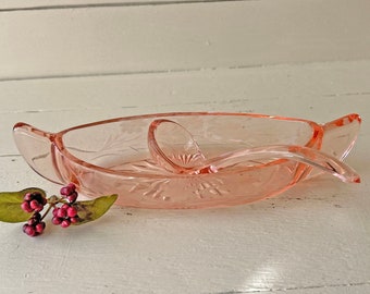Vintage Pink Depression Glass Pickle Dish With Ladle // Pink Depression Glass Condiment Holder // Perfect Gift