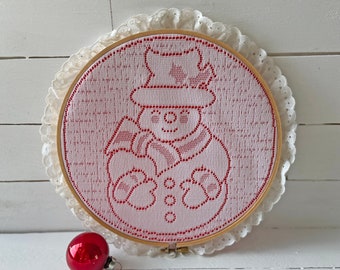 Vintage Embroidered Lace And Red Snowman In Embroidery Hoop // Unique Christmas Decorations // Perfect Gift