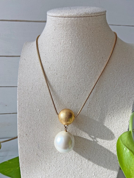Vintage Faux South Sea Golden And Pearl Necklace /