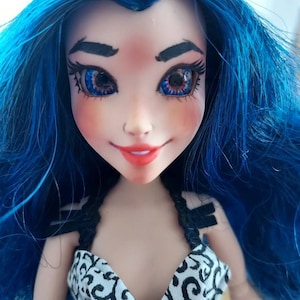 Benutzerdefinierte Disney Nachkommen Puppe OOAK Evie