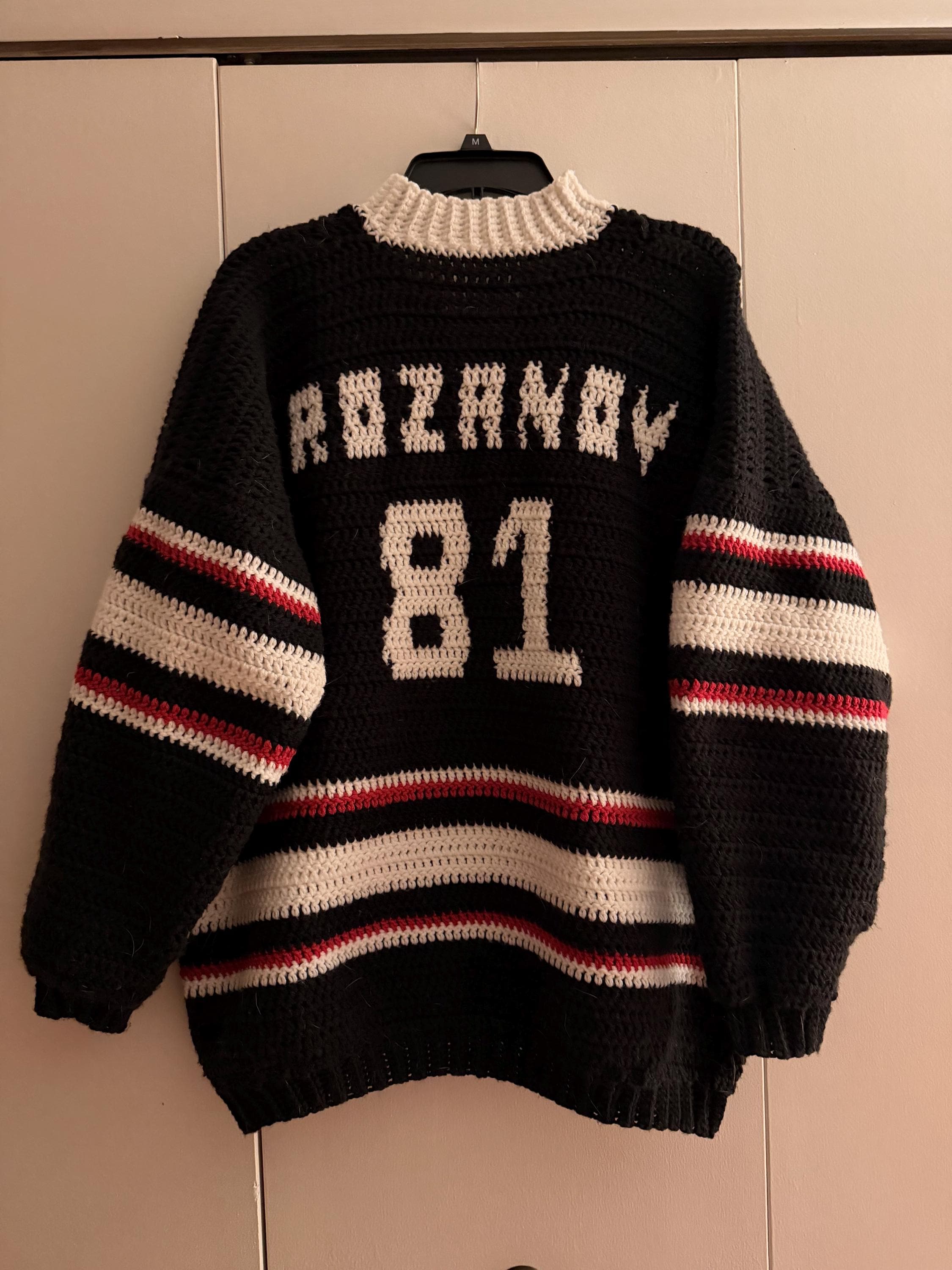 【x1y2jx0wt.sycppccn】アルチザン 羊革 ニット 切替 Heated Rivalry Ilya Rozanov Jersey Inspired Sweater Crochet