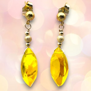Boucles d&#39;oreilles marquise en quartz de laboratoire jaune soleil : clous d&#39;oreilles pendants remplis d&#39;or 14 carats
