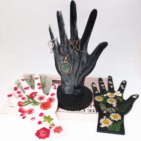 Jewelry holder 2024 hand shaped