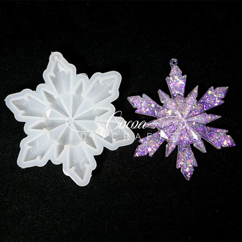 DIY Holographic Christmas Tree Snowflake Pendant Silicone Mold with Hole  Keychain Charm Xmas Tree Hanging Ornaments Epoxy Mould - AliExpress
