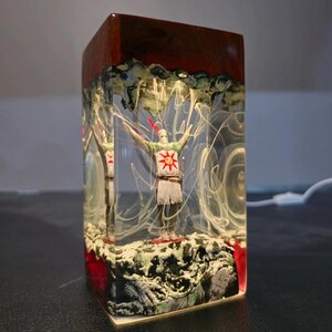 Solaire of Astora Praise The Sun Tarotkaart Thank God Online aangepaste epoxyharslamp, kerstcadeau, cadeau voor kind, cadeau voor fan