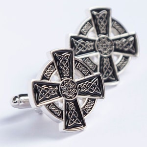Celtic Cross Cufflinks Unique Irish Jewelry for Men Perfect Celtic Wedding Accessory Irish Gift Elegant Design for Groomsmen or Father's Day