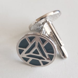 Arc Reactor Spinki do mankietów Ironman Akcesoria do komiksów Marvela Biżuteria z motywem superbohaterów Wyjątkowy prezent dla fanów Iron Mana Stylowe męskie spinki do mankietów do garnituru
