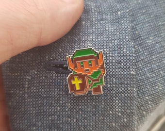 Legend of Zelda 8-Bit Suit Pin Lapel Pin Retro Gaming Accessory Video Game Fan Jewelry Zelda-Inspired Design Unique Suit Decoration