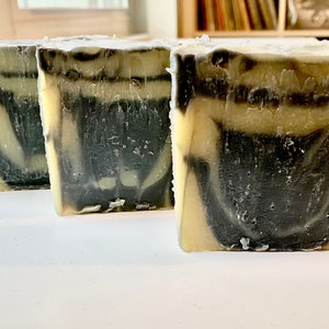 Activated Charcoal & Clay Absorbing Facial Soap vegan / palm oil-free / no artificial fragrances or colors image 6