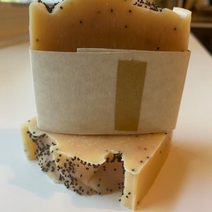 Lemon Poppy Seed Soap vegan / palm oil free / no artificial colors or fragrances image 3