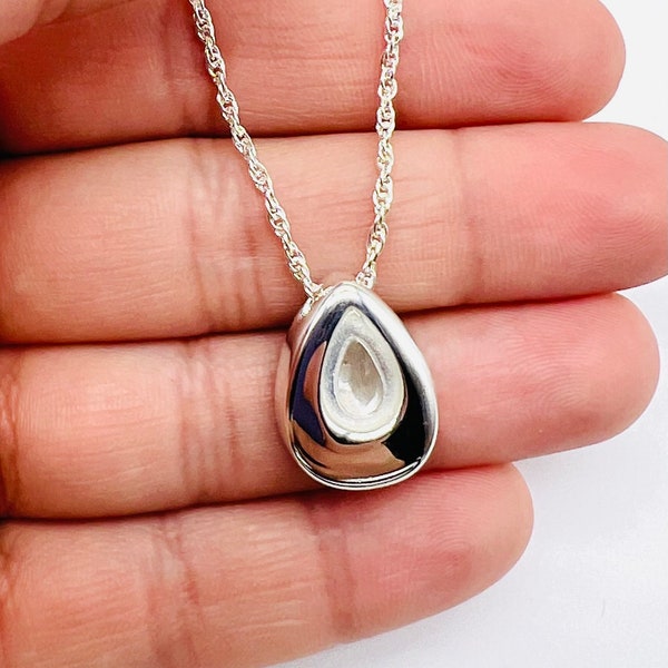 Teardrop Cremation Keepsake Locket~Memorial Jewelry Urn~925 Sterling Silver Teardrop Pendant~Grief Jewelry~Ashes Urn