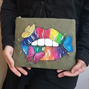 Hand geschilderde clutch bag, rits zakje, strap tas, vrouwen initiële portemonnee, make-up zakje, meerdere slots, geld, kaarten, smartphone, Ultra Slim