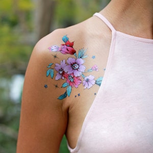 Watercolor Floral Temporary Tattoo: Vintage Flower Diamond Design (Set Of 2)
