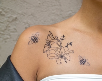 Bijen en lelie tatouage/bijen tattoo/lelie tattoo/kleine zwarte ..., حجم الصورة 340x270